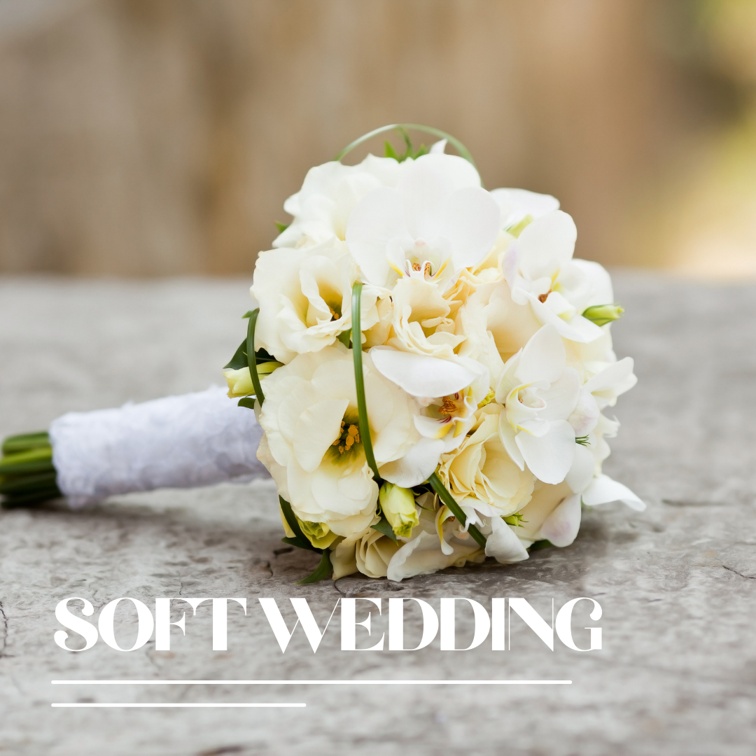 soft yellow wedding bouquet