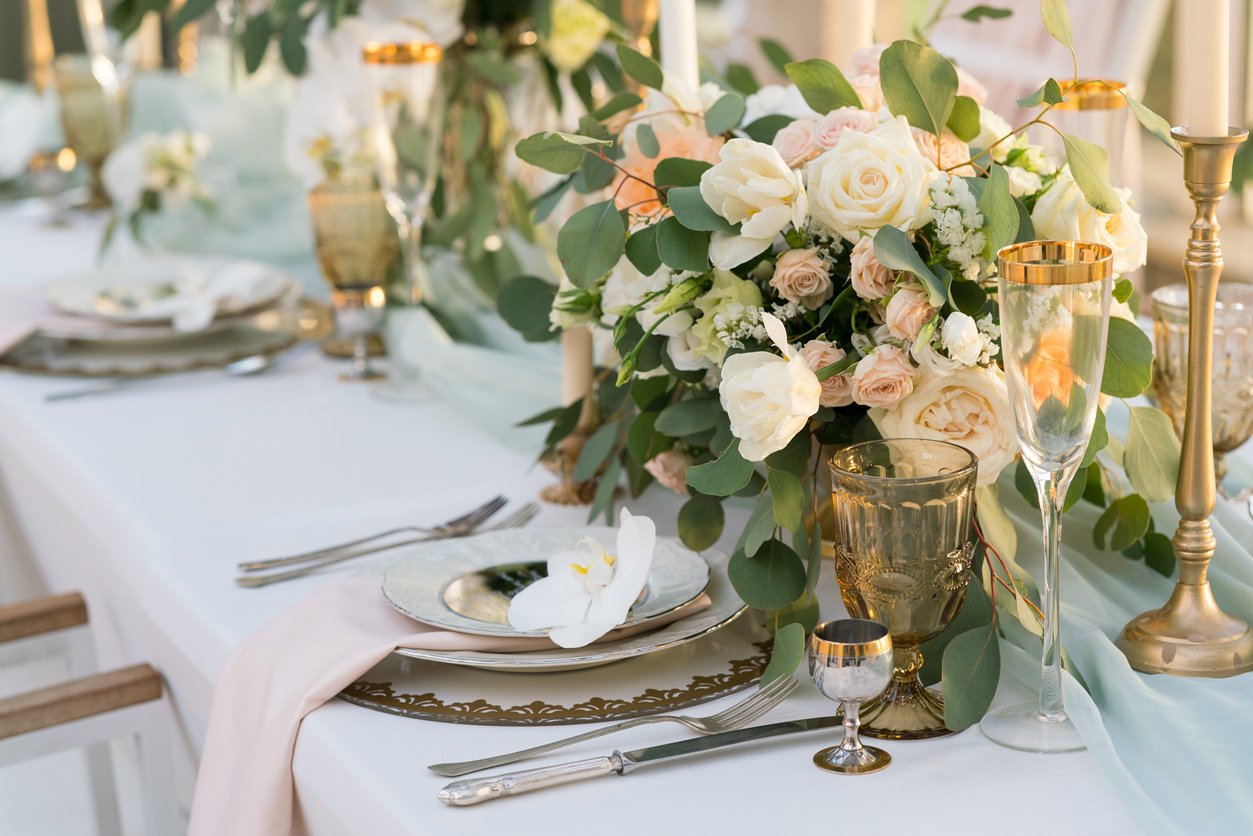 Table setting event