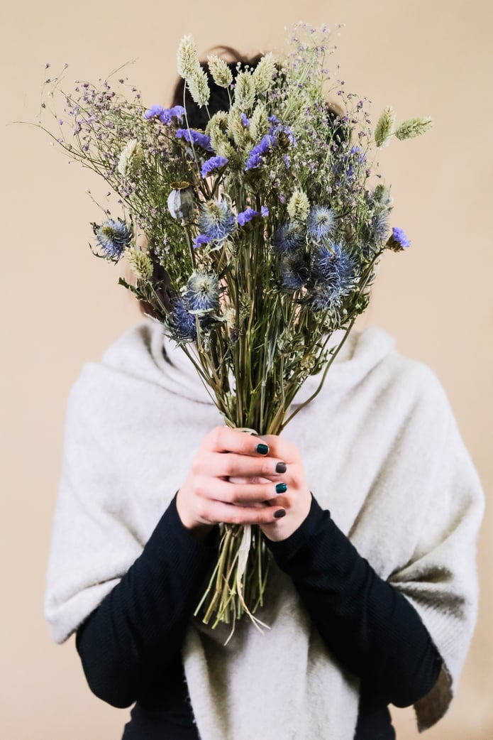 dried floral arrangement with thistle